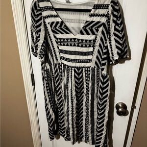 Old Navy Black and White Patterned Mini Dress